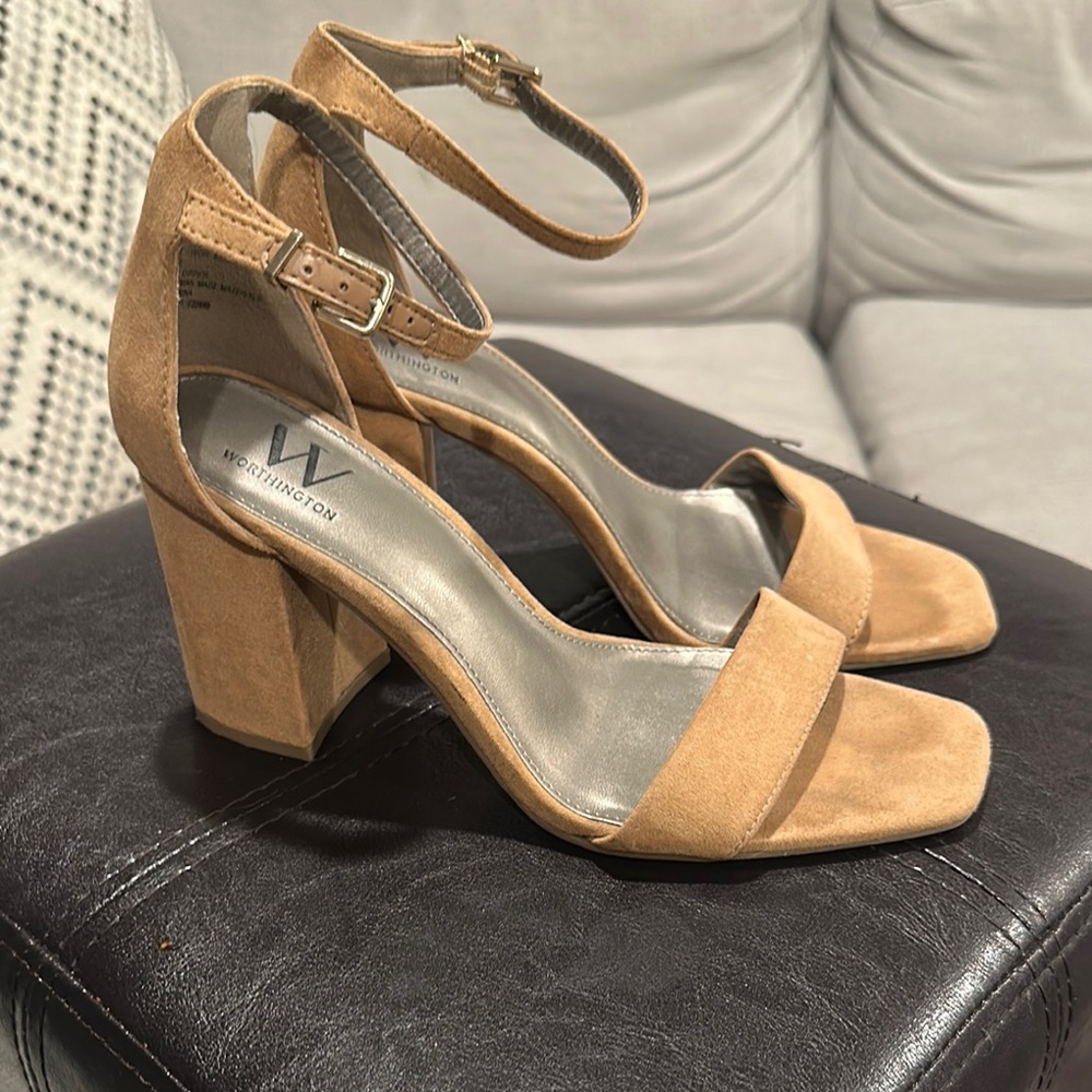 Worthington Tan Women's Block Heel Sandals